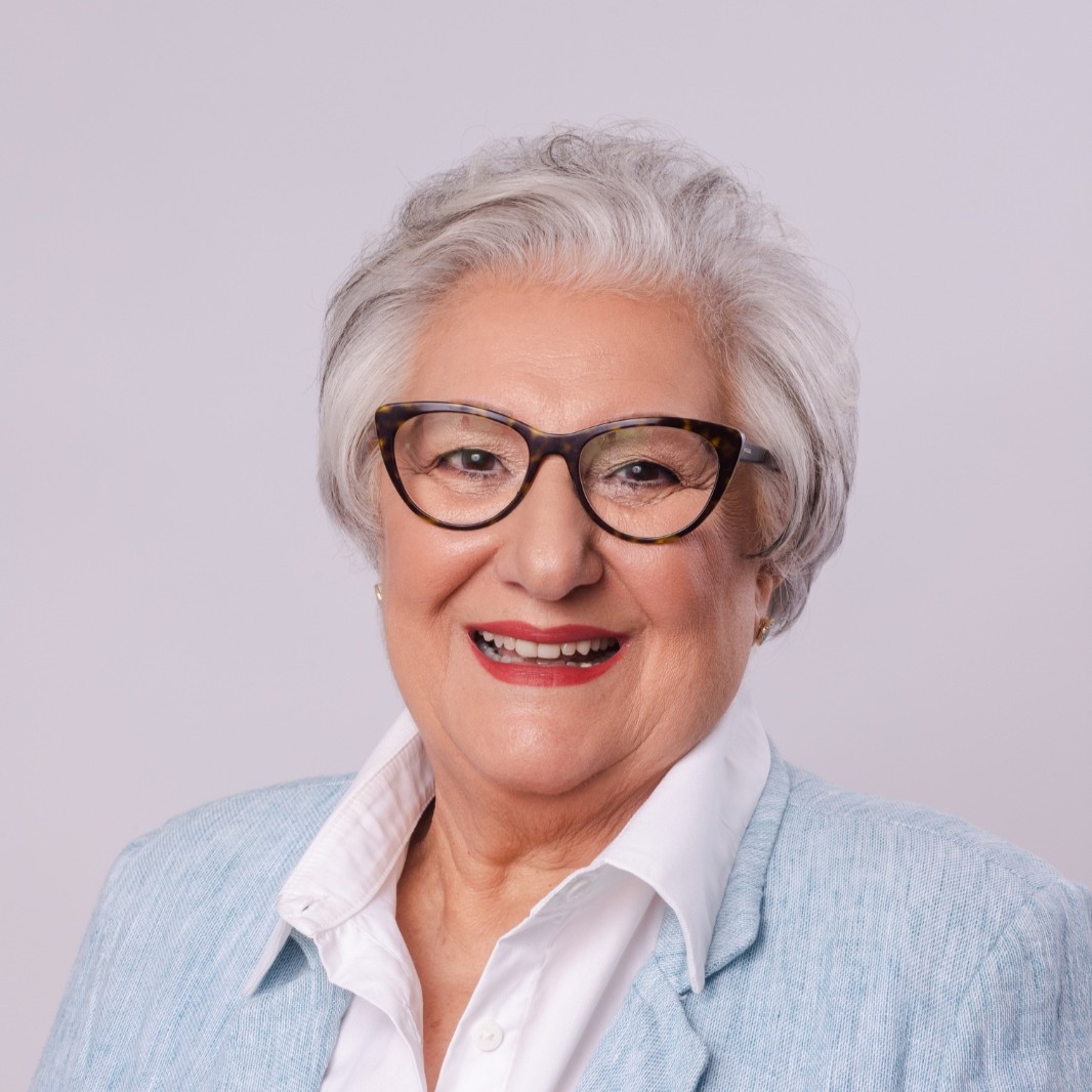 Beth Colombo